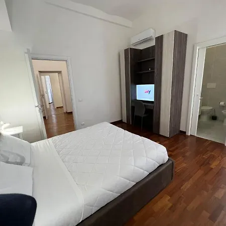 Starhome Colosseo * Rome