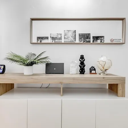 Starhome Colosseo * רומא