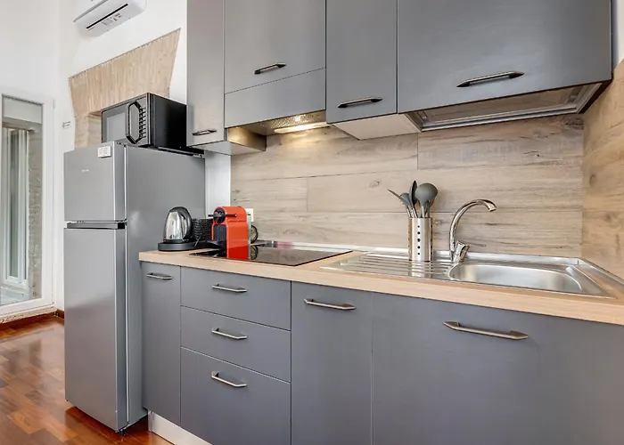 Starhome Colosseo Rome