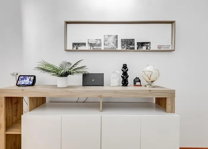 Starhome Colosseo * Rome