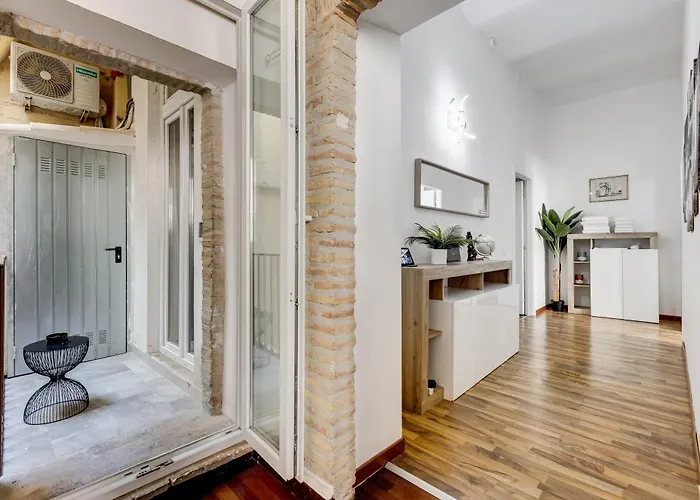 Starhome Colosseo Rome