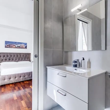 Starhome Colosseo Rom
