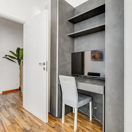Semesterbostad Starhome Colosseo Rom