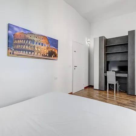 Semesterbostad Starhome Colosseo Rom